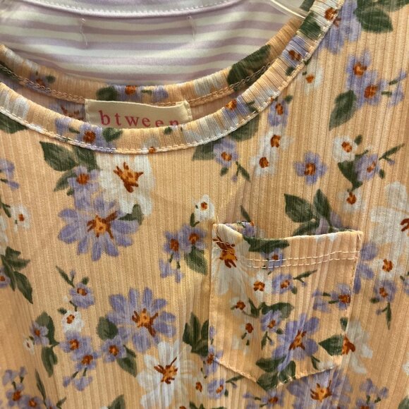 NWT B TWEEN 2pk Little Girls Fashion Tops Stripe design, Sequin Dog Accents - Picture 7 of 10